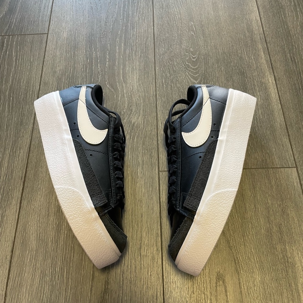 Nike Black and White Athletic Shoes